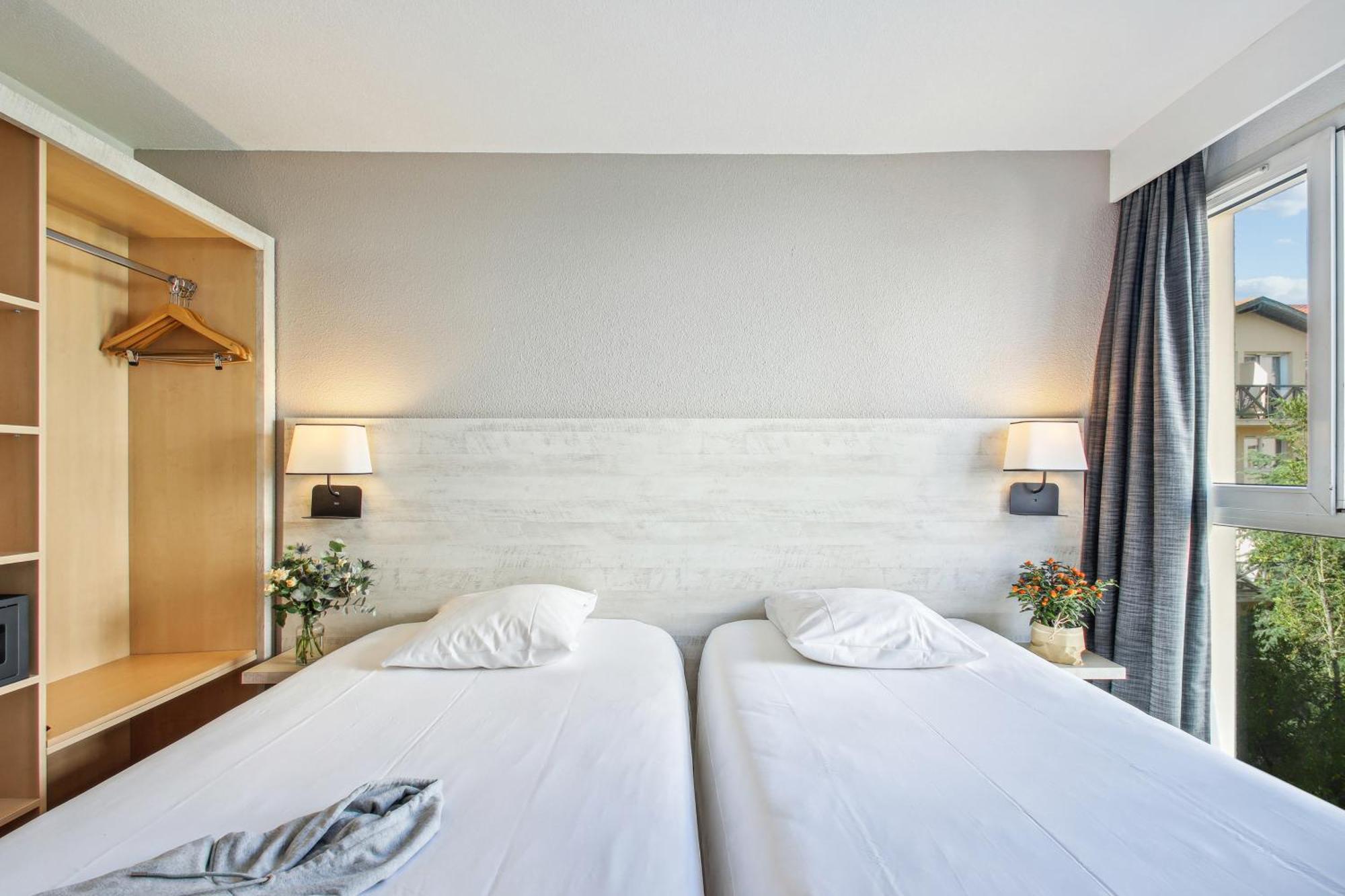 Hotel Akena Biarritz - Grande Plage Exterior photo